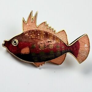 Vintage ‘80s Unique Enamel Resort Wear Coastal Beach Estate Fish Brooch
